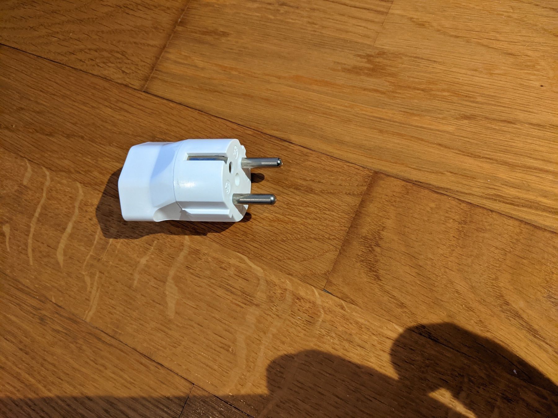 Spine: Stecker (adapter) – Usato da Herrliberg venduto da Aprelic 1