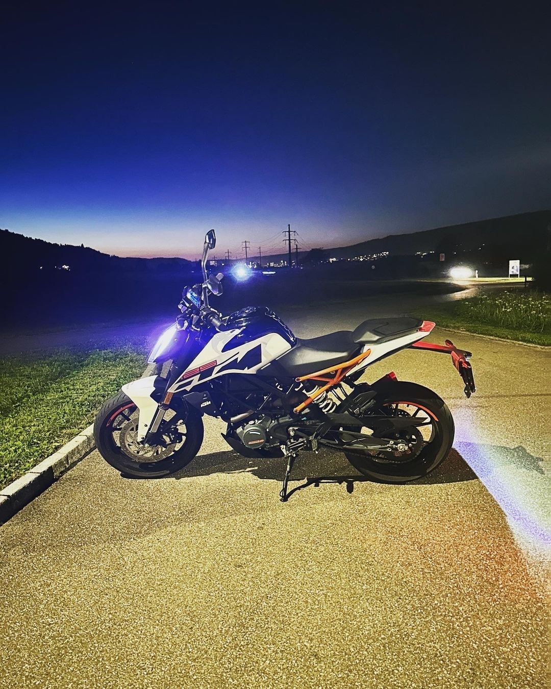 KTM Strada: KTM Duke 125 ABS – Usato da Spreitenbach venduto da Liddelfoot