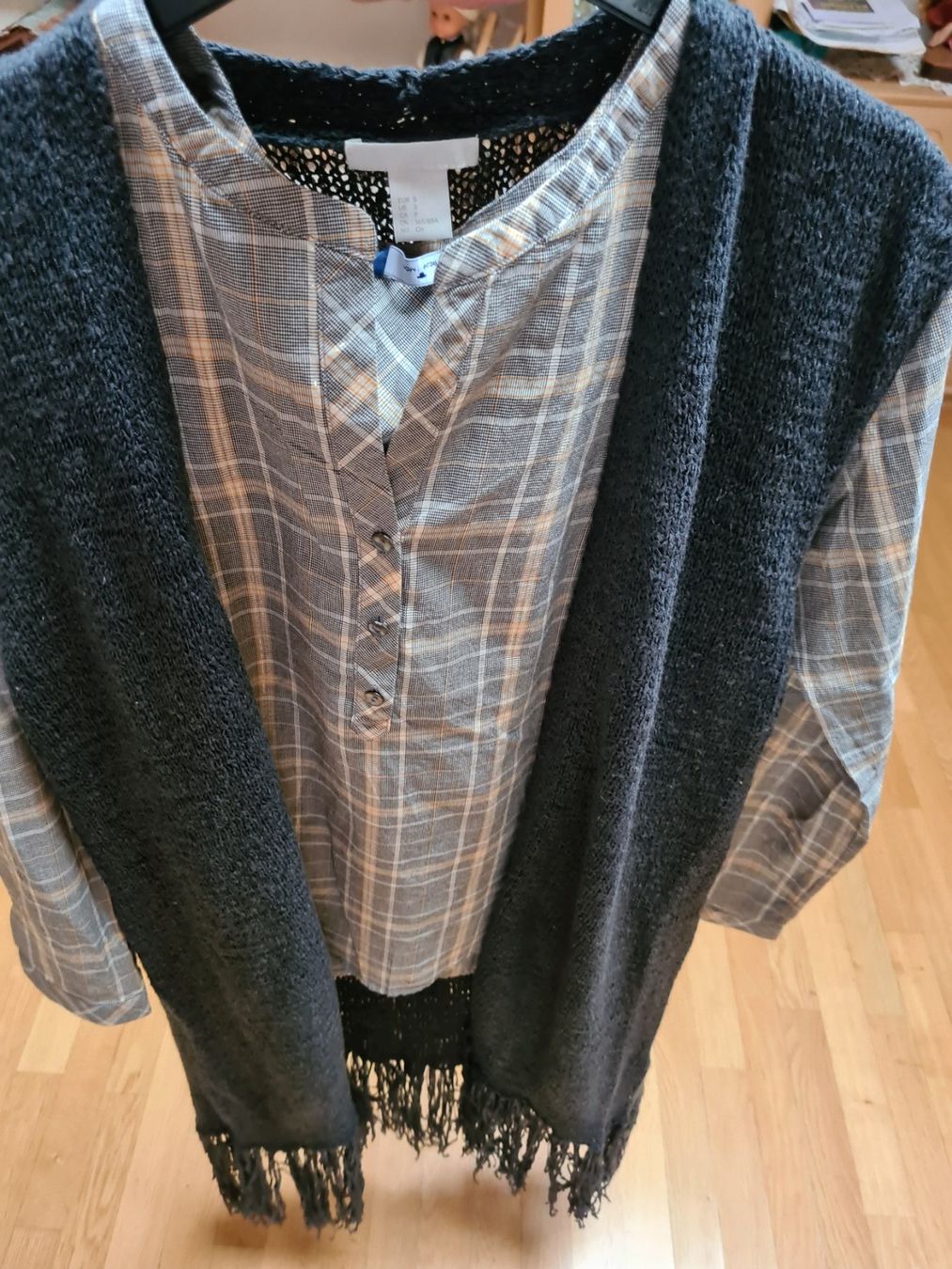 Peak Performance Lotti di vestiti: Ganzes Outfit in gr.S ..ein Blickfang – Usato da Ferden venduto da jemyce 4