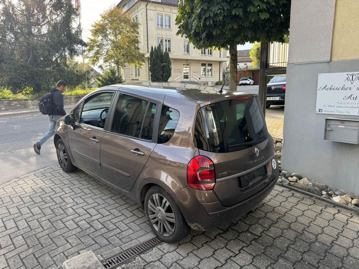 Renault Automobili: Renault Modus 1.6 Automat – Usato da Lyss venduto da arditbenz 2