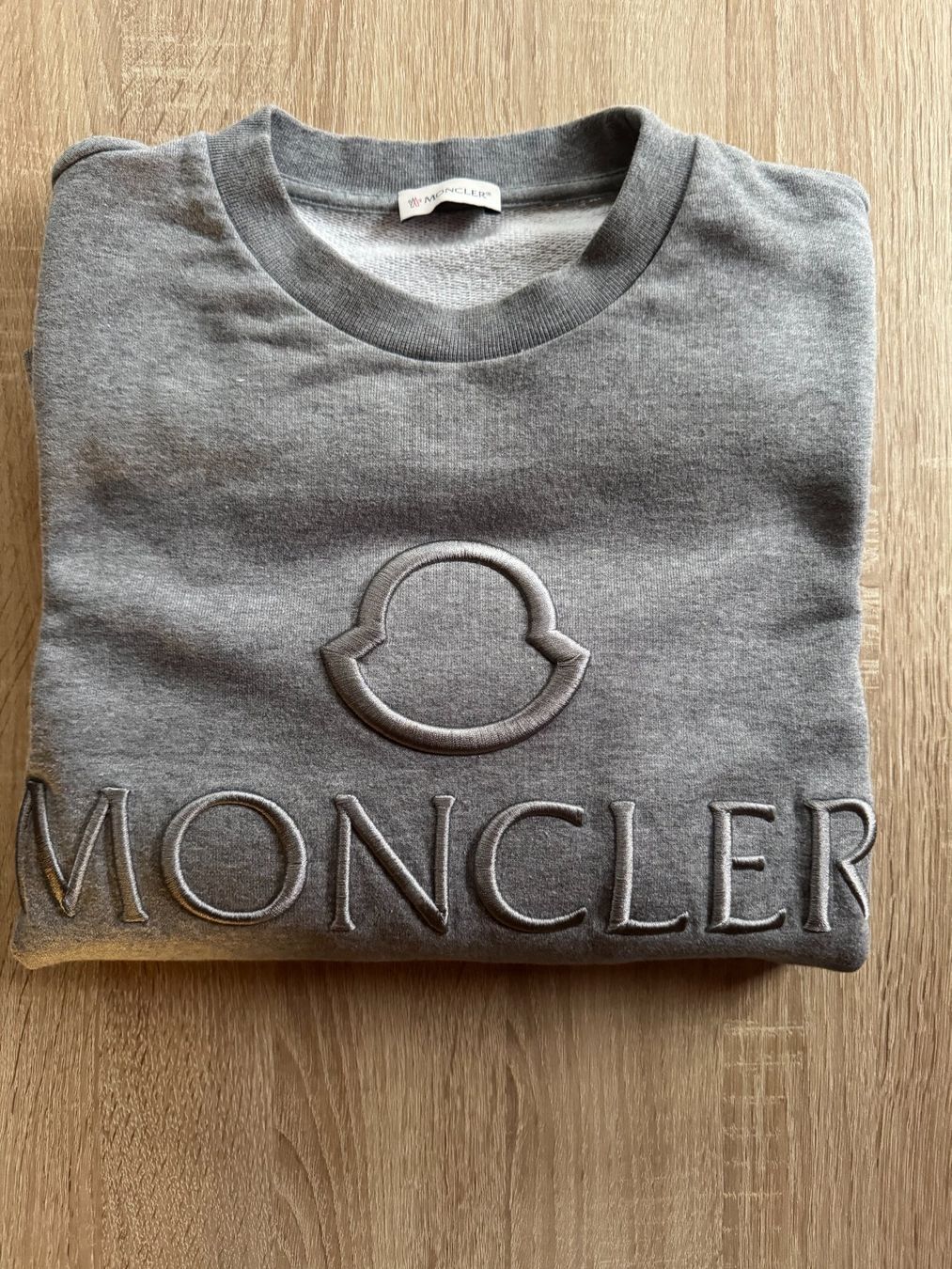 Moncler Maglioni & Felpe: Moncler Sweatshirt - Size M - Excellent Condition – Usato da Oeschseite venduto da -Luxury-On-Line-
