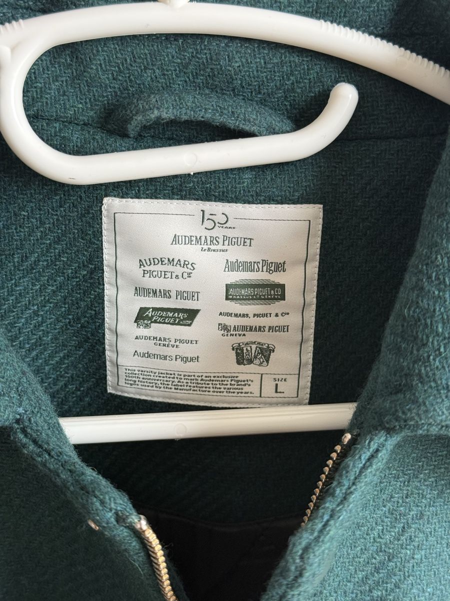 Giacche: Veste Audemars Piguet 150 ans – Nuovo (secondo la descrizione) da Genève venduto da luc_5q8p 5