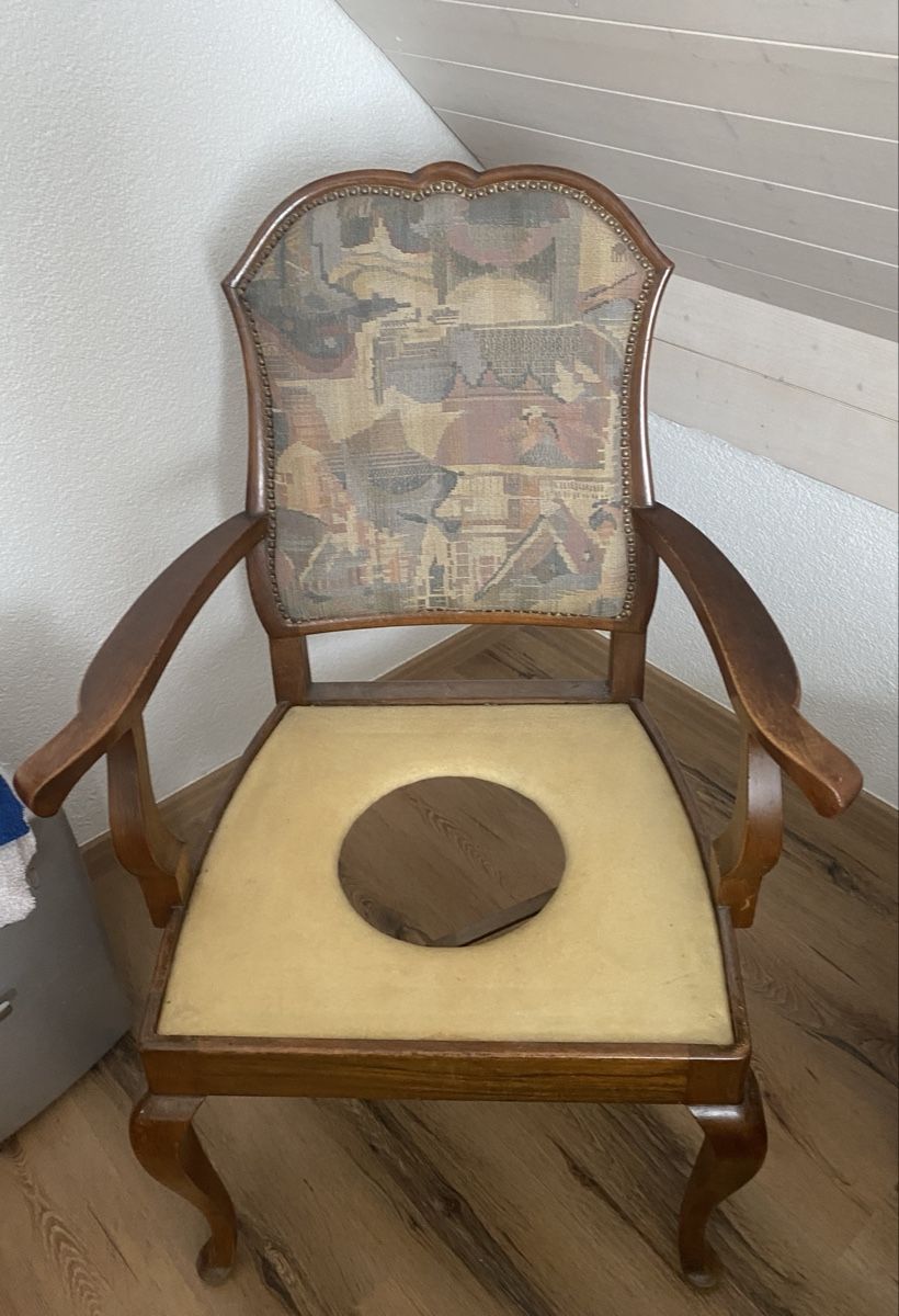 Chaises: Antiker Toilettenstuhl – D'occasion à Teufen ZH par Chaeferli2009 1