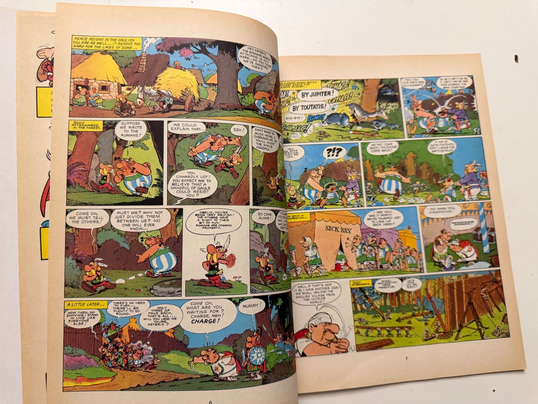 Fumetti: Asterix and the Banquet Softcover – Usato da Münsingen venduto da Ganjam 4