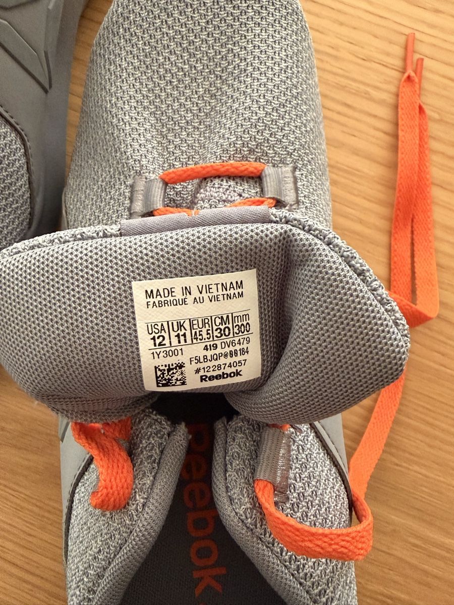 Reebok Scarpe da uomo: Reebok Laufschuhe grau  – Nuovo (secondo la descrizione) da Sirnach venduto da Massaro522 2