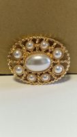 Elegante Vintage Brosche mit Perlen, Goldfarben, 