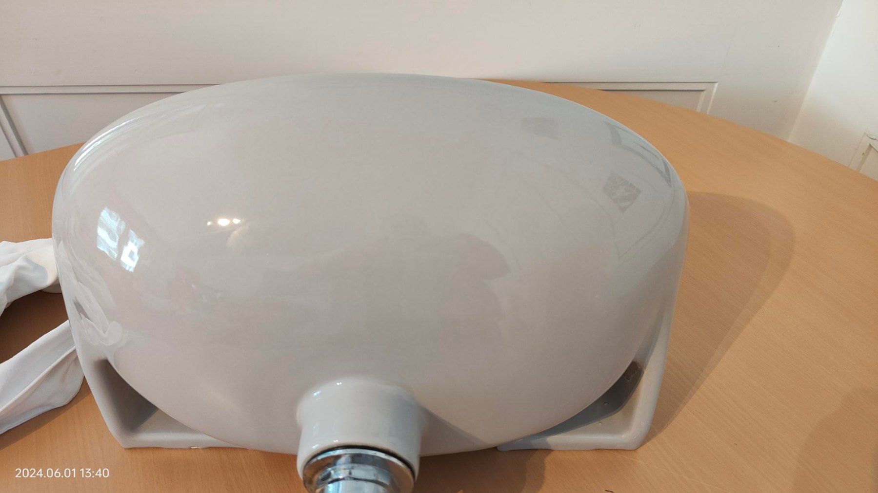 Lavabi & lavandini: Laufen - Schönes Aufsatzwaschbecken hellgrau, oval – Usato da Birmensdorf ZH venduto da Ducati025 2