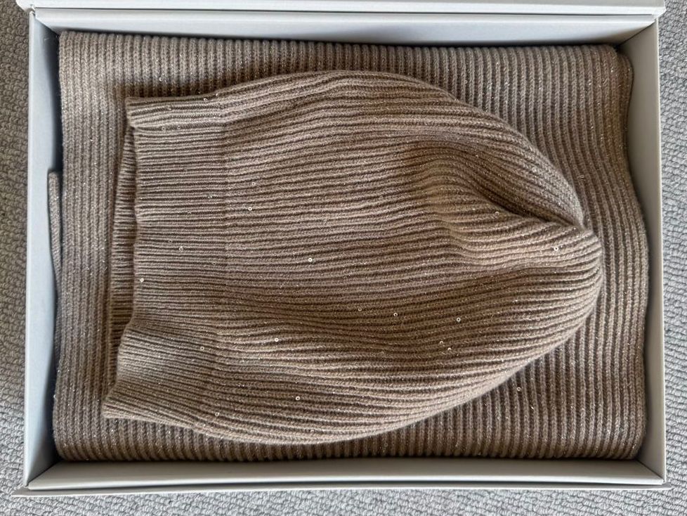 Brunello Cucinelli Chapeaux, bonnets & casquettes: Brunello Cucinelli Mutze & Schal | NEU – Neuf (Voir description) à Zollikon par cielles 2