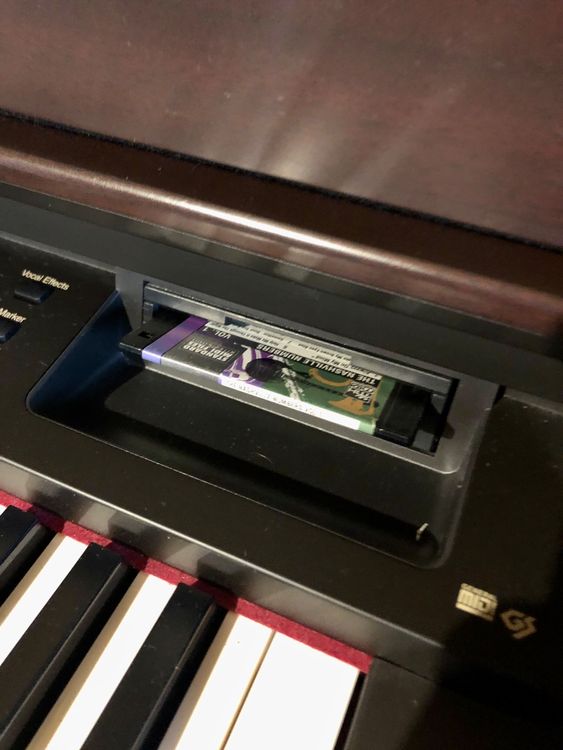 ROLAND KR575 Intelligent Digital Piano Kaufen auf Ricardo