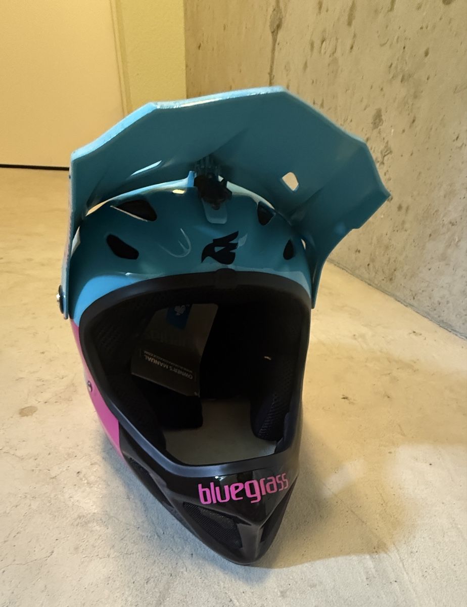 Casques: Bluegrass Unisex MTB Explicit Downhill-/Fullface-Helm – Neuf (Voir description) à Windisch par _sru_ 1