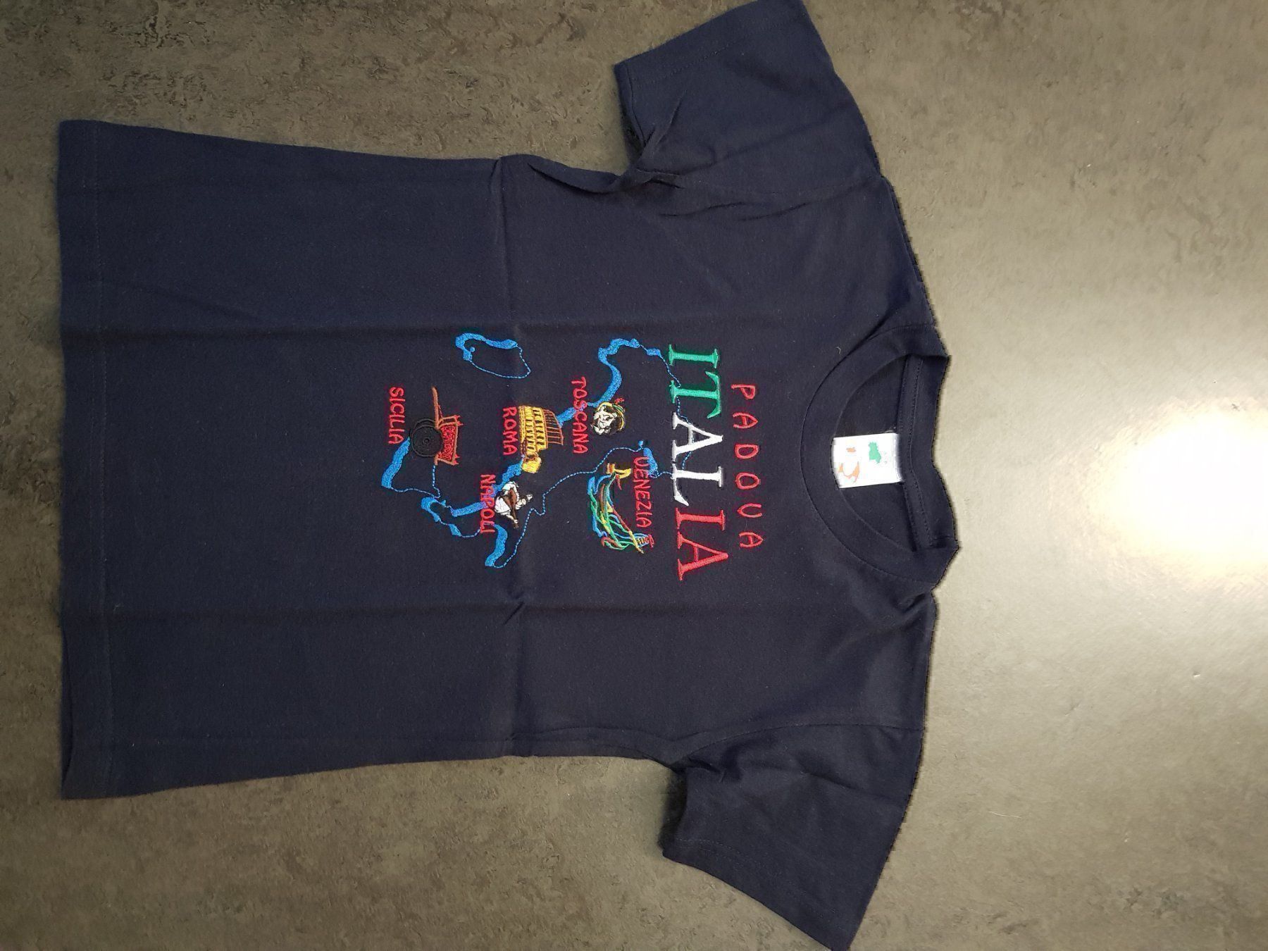 Hemden, T-Shirts & Polos: T-shirt – Neu (gemäss Beschreibung) aus Zürich von Ivona3