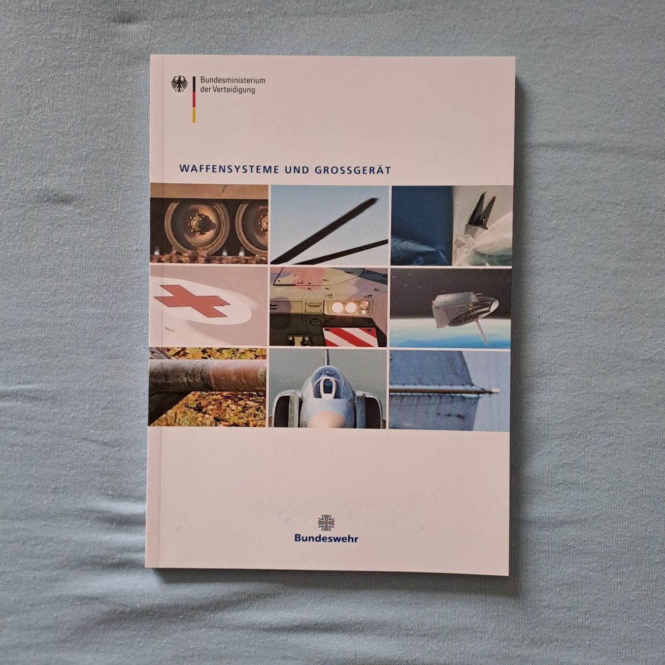 Bücher: Waffensysteme und Grossgerät der Bundeswehr – Neu (gemäss Beschreibung) aus Gipf-Oberfrick von Mig_29