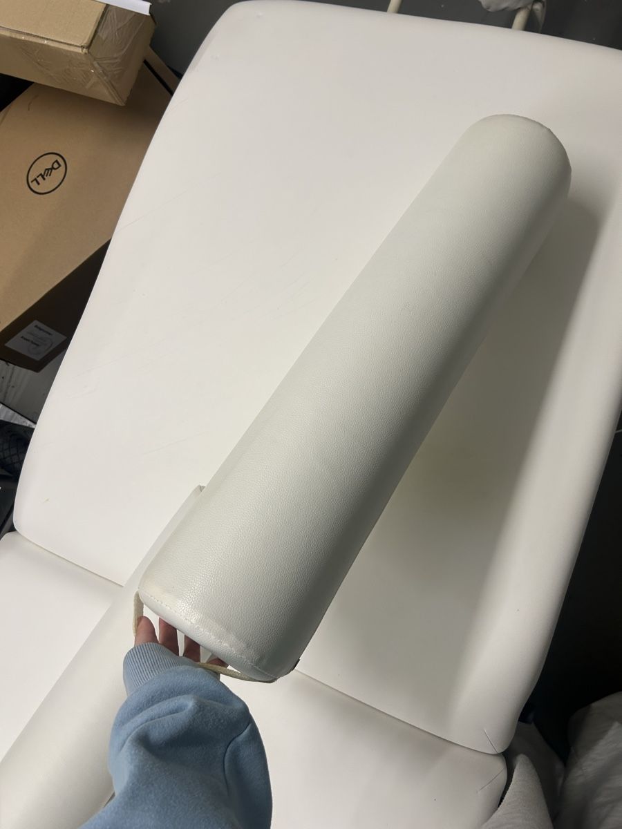 Kosmetik-& Massageliegen: Massageliege Convertible elektrisch weiss – Gebraucht aus Oetwil am See von ani_7x9l 4