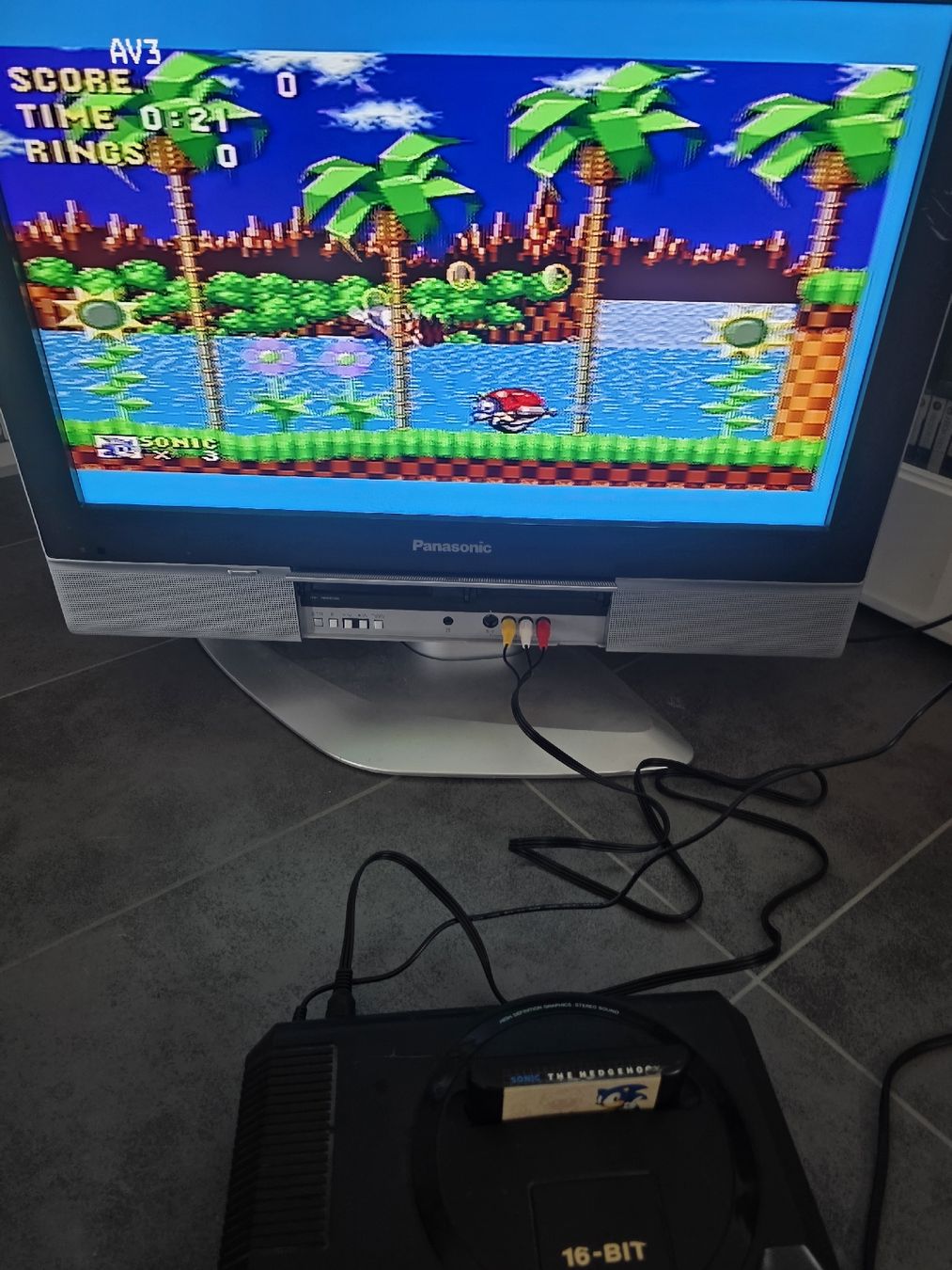 Sega Console: Megadrive 1 avec un jeu – Usato da Chavornay venduto da Crash37 2