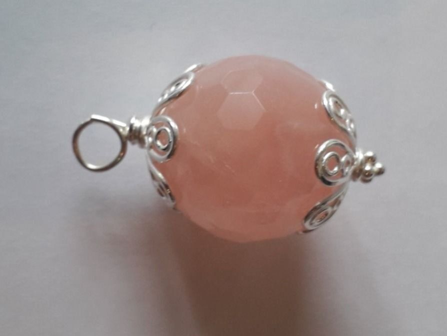 Ciondoli: Rosenquarz Schmuck Anhänger – Nuovo e nell'imballaggio originale da Winistorf venduto da acreativ2 2