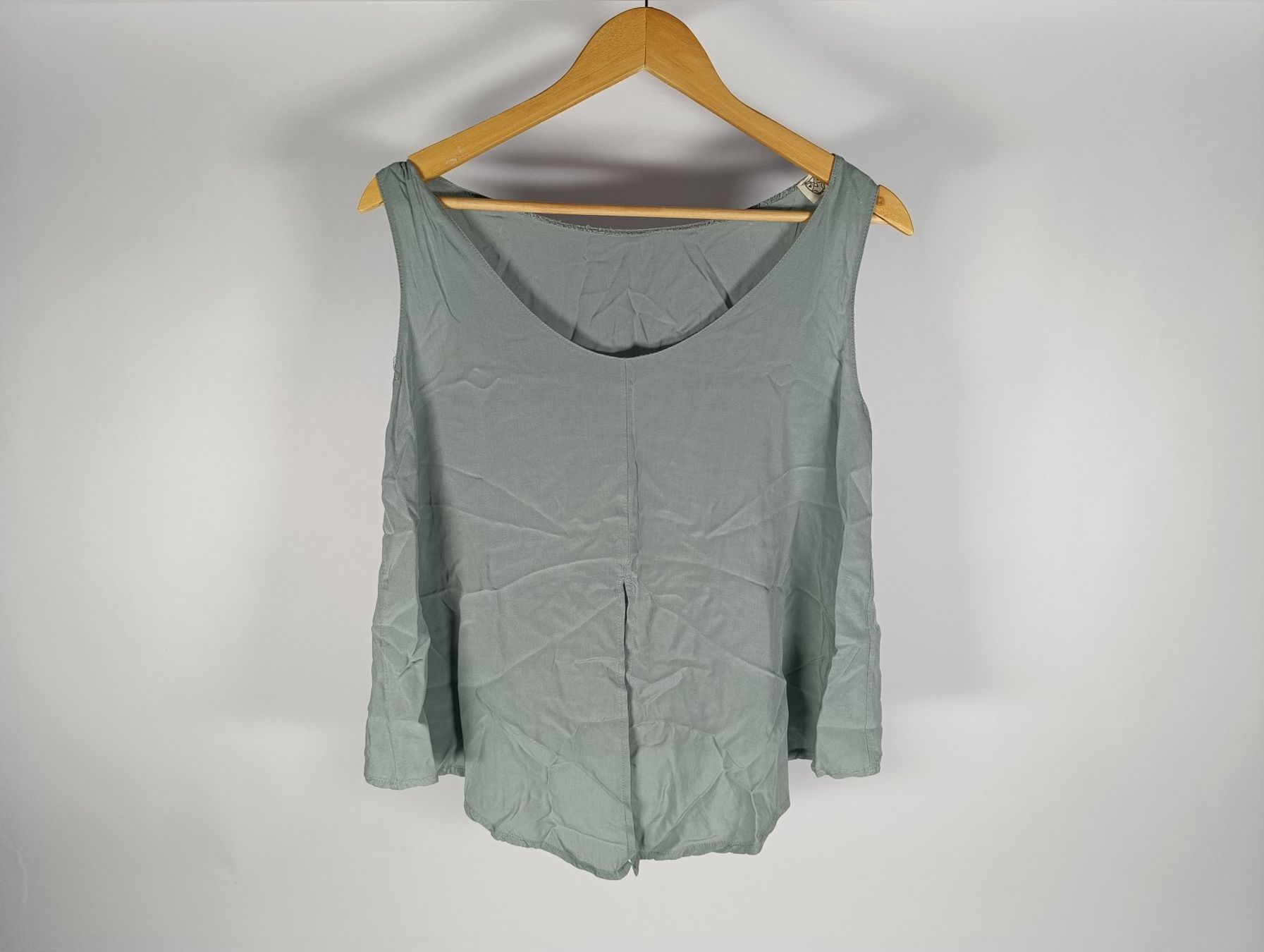 Top: MOUTAKI Top taille S – Usato da Thielle venduto da Plusvalue_Neuchatel