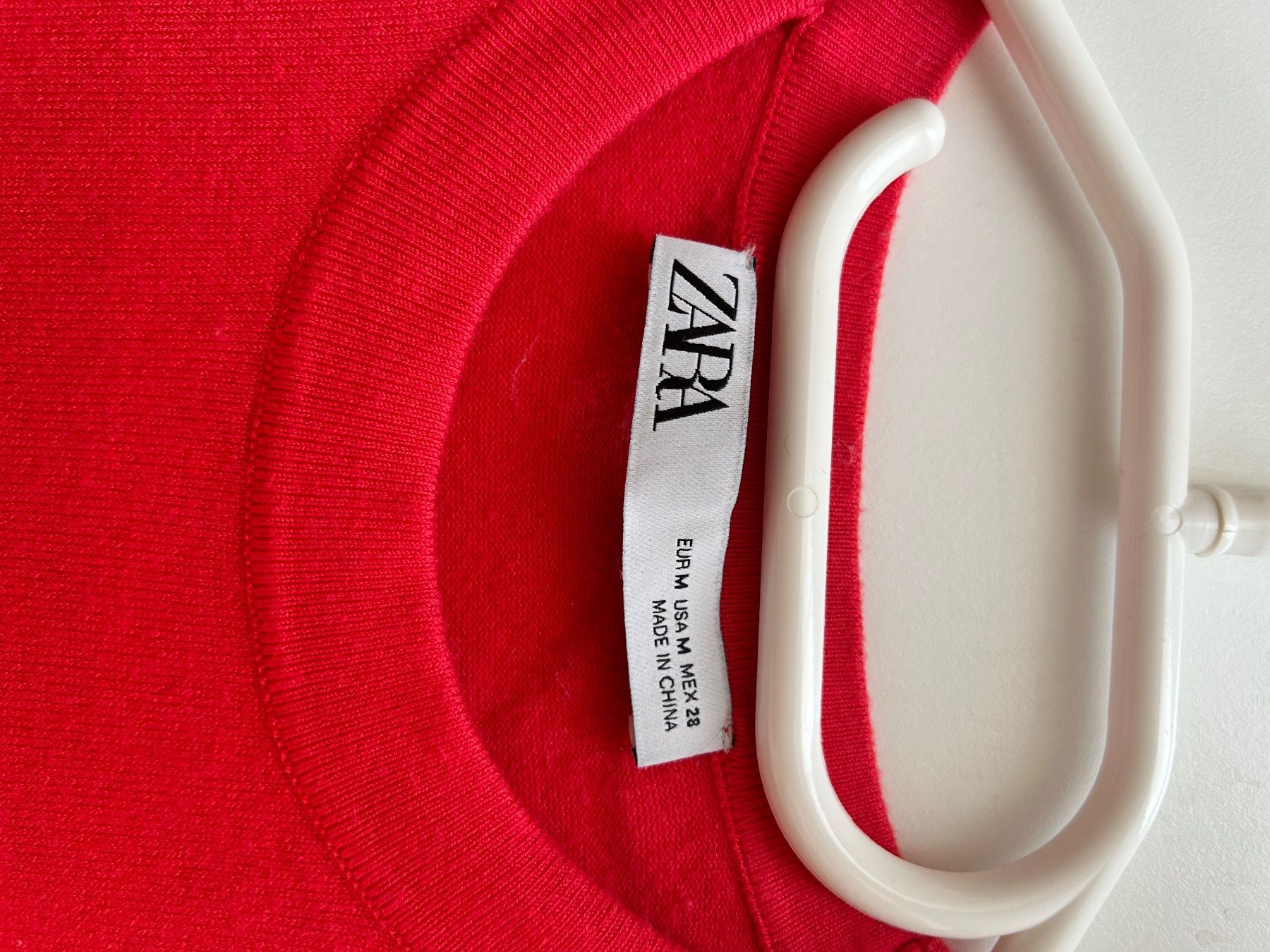 Zara Gilets & Westen: ZARA Strickweste – Gebraucht aus Dättwil AG von fio_d76l 7
