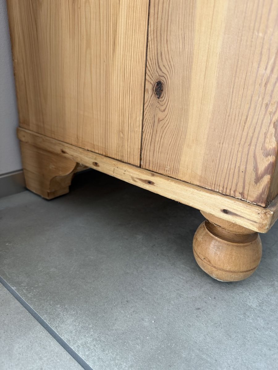 Schränke: Schöner Holzschrank – Gebraucht aus Märstetten von Lehnik 6