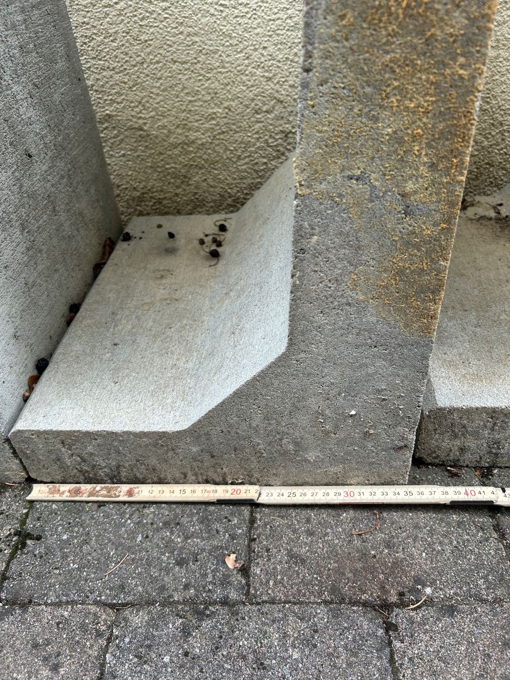 Pietre & tegole: L-Stein aus Beton – Usato da attiswil venduto da Sommer97 1