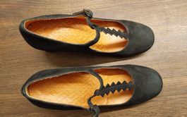 Pumps 38 Chie Mihara Wildleder schwarz
