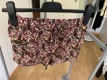 Shorts farbig