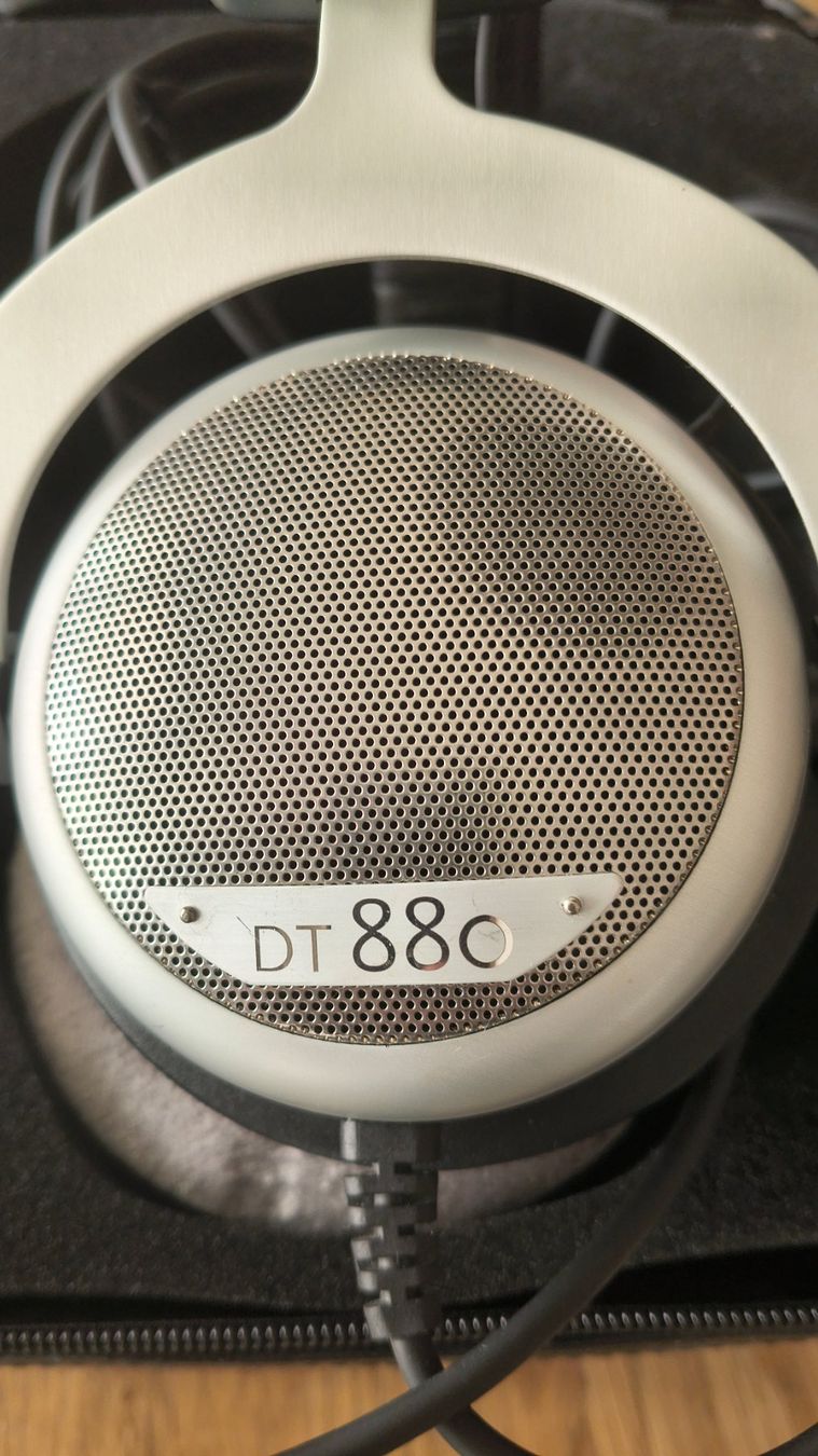 Cuffie: Beyerdynamic DT880 – Nuovo (secondo la descrizione) da Genève venduto da javich