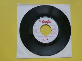 The Stranglers – Something Better Change / Straighten Out