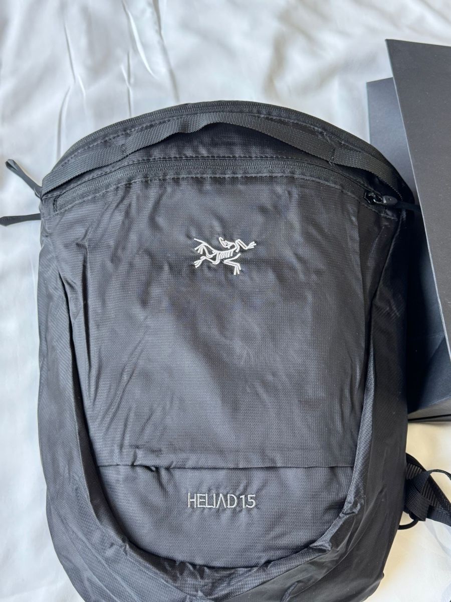 Arcteryx Zaini: ARCTERYX Helipad 15 BACKPACK – Nuovo (secondo la descrizione) da Fehraltorf venduto da y2kout7