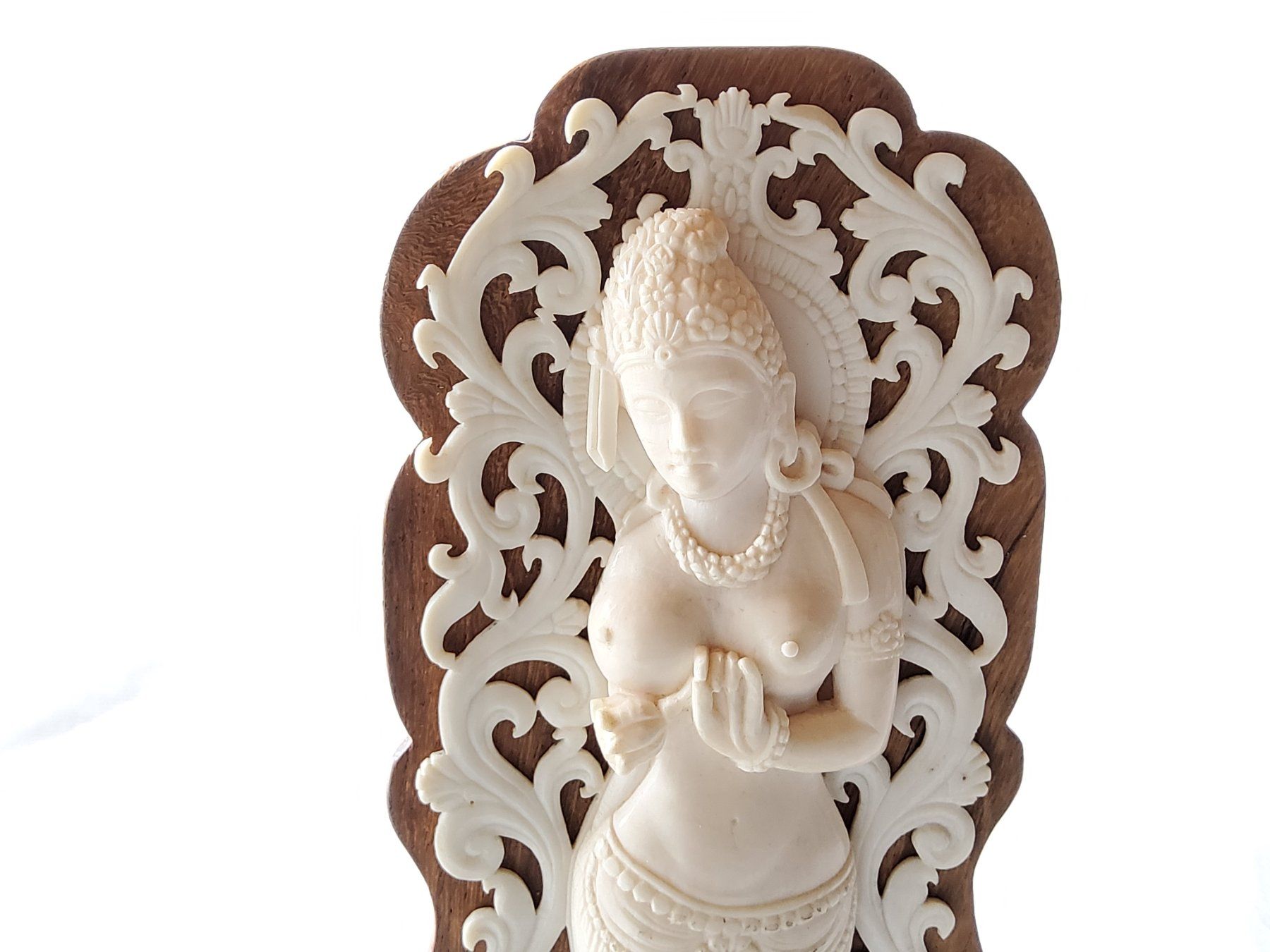 Figurines: Statuette représentant une divinité finement sculptée  – D'occasion à Malleray par Broc-Mo 6