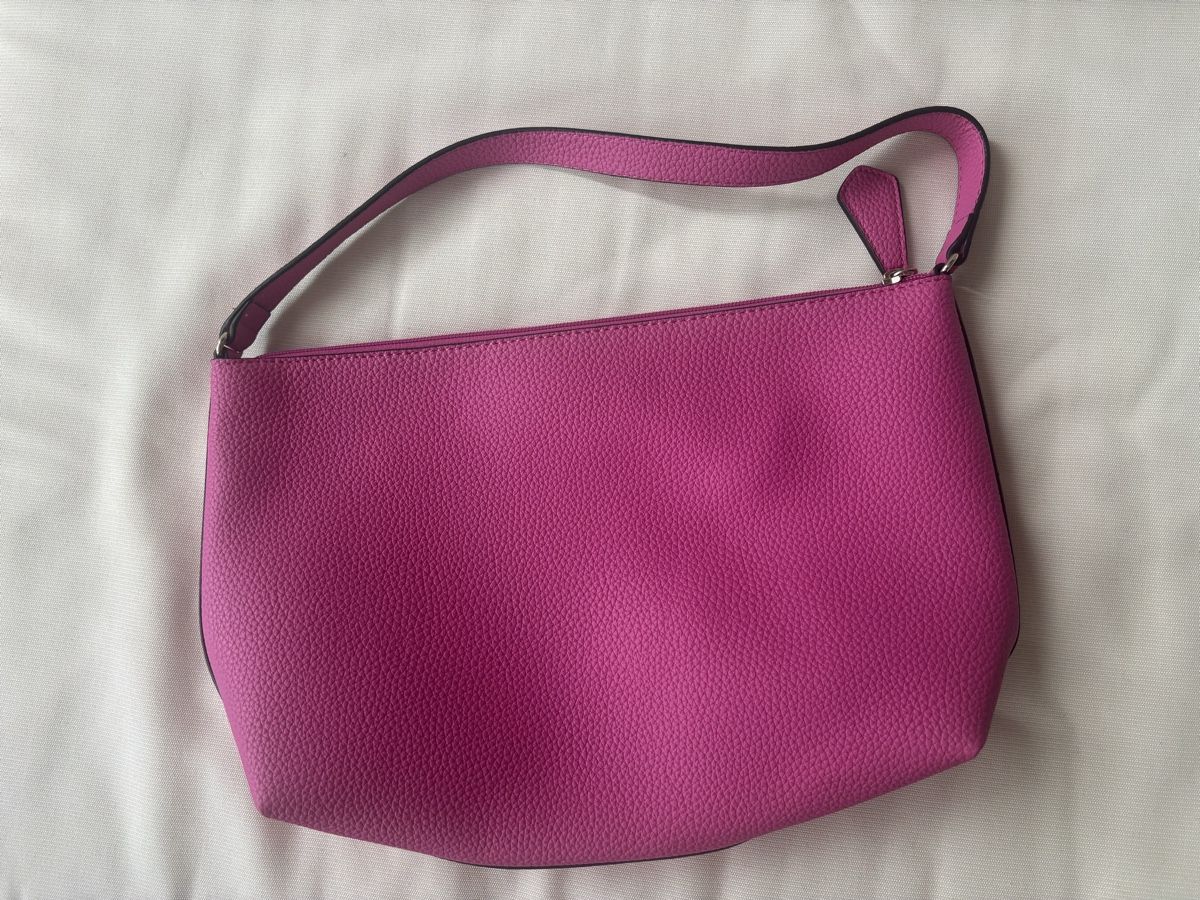 Guess Borse da donna: Tasche Guess – Usato da Zug venduto da Biki72 2