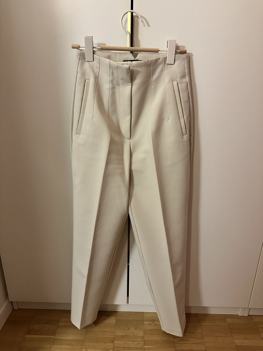 Zara Pantaloni: Zara Hose mit hohem Bund – Nuovo (secondo la descrizione) da zürich venduto da sdxki