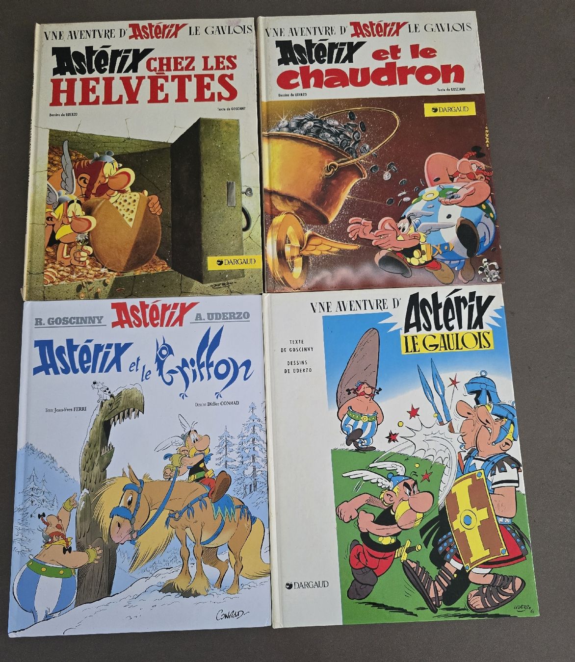 Fumetti: 4 x BD Asterix – Usato da Courtemaîche venduto da justine21