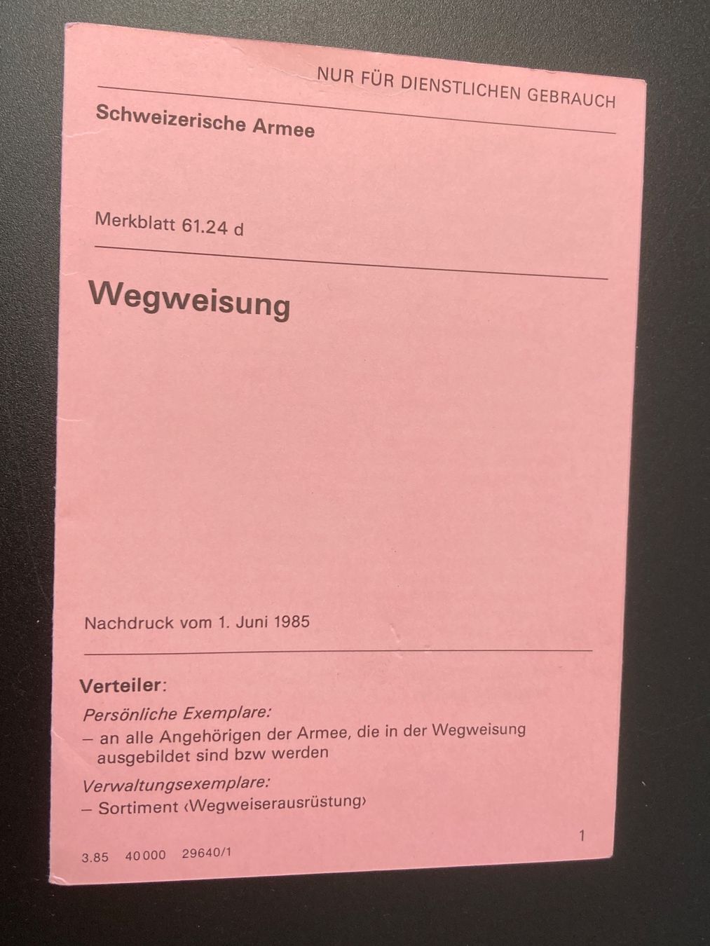 Armi bianche: Faltblatt: Wegweisung - Schweizer Armee – Usato da Brütten venduto da Hst1