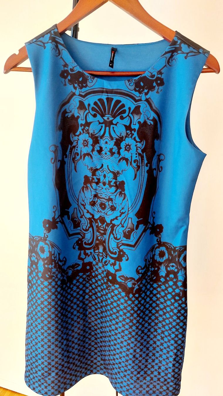 Kleider: Elegantes Sommerkleid Versace Stil – Gebraucht aus Horgen von zur_jq85 6