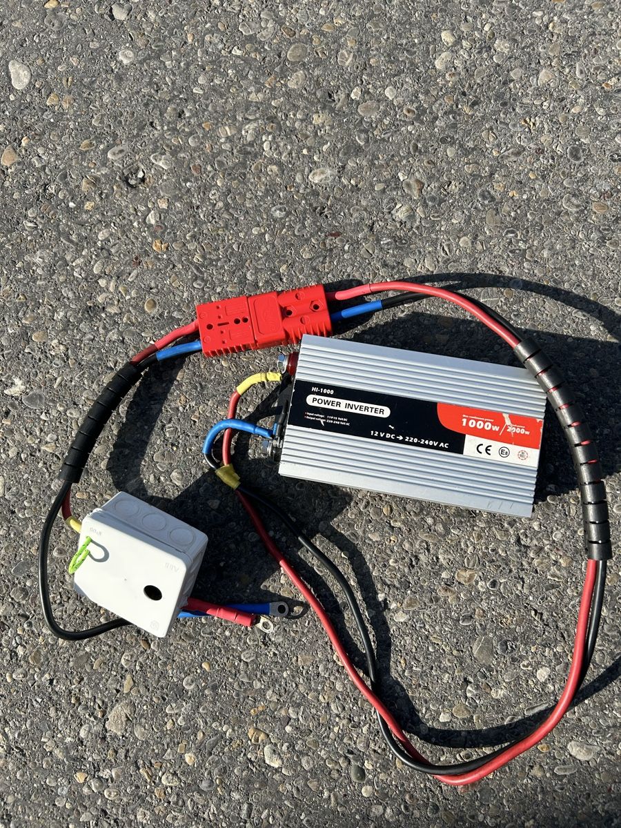 Onduleurs: Power Inverter 100O Watt – D'occasion à Rorschach par Scout 1