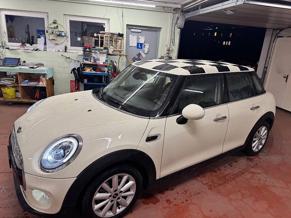Automobili: Mini Cooper 1.5 TWINPOWER TURBO – Usato da Chur venduto da Cardinal1 1