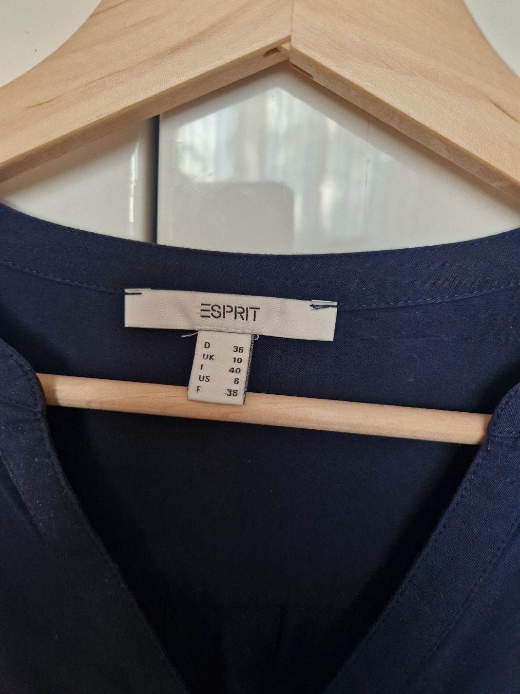 Esprit Camicette: Esprit Damen Bluse, Gr. 36, Dunkelblau – Usato da Reinach BL venduto da Tinkerbelly27 2