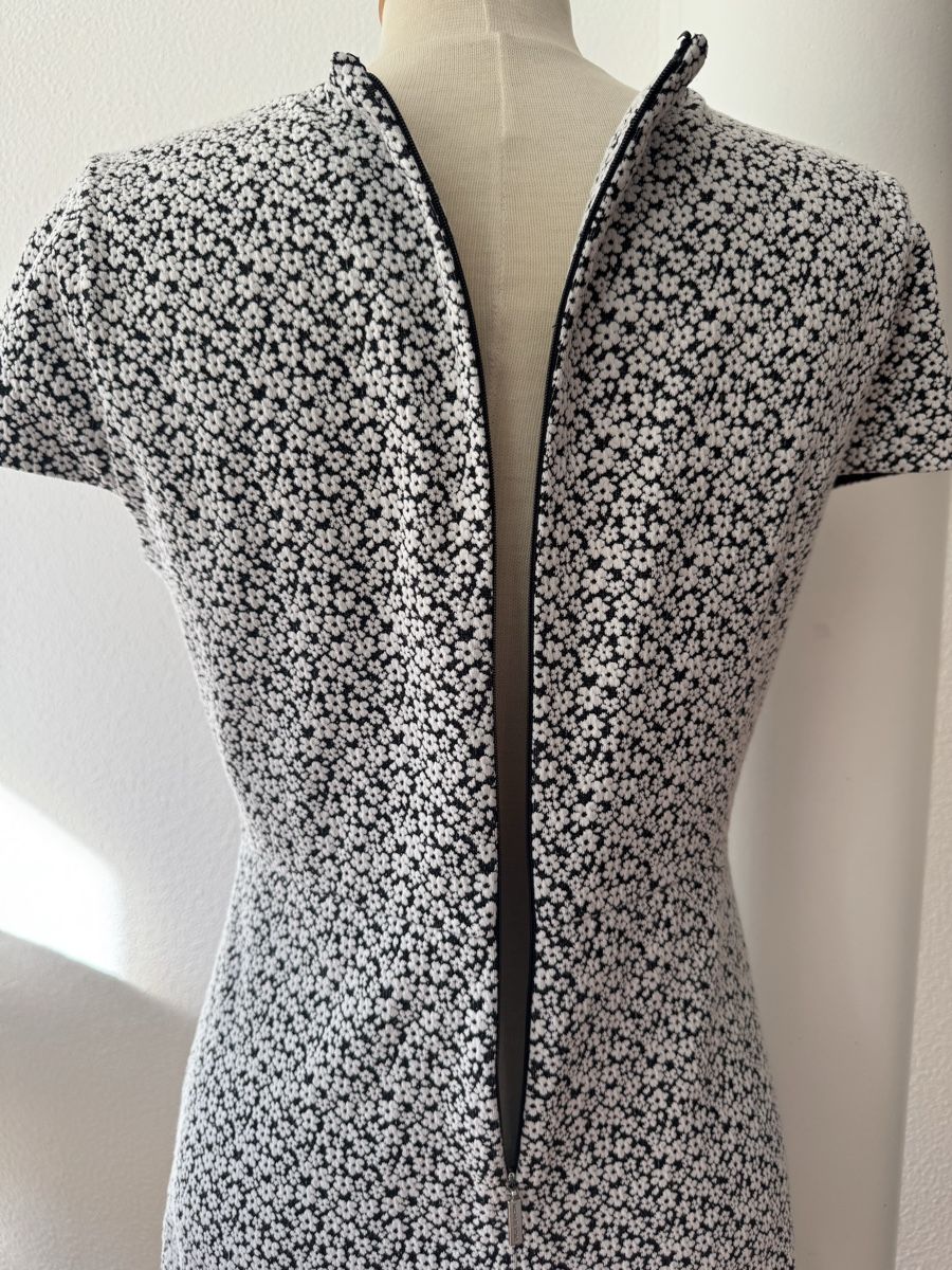Michael Kors Kleider: Robe Michael Kors imprimé fleurs taille M – Gebraucht aus Morges von sandy069 3
