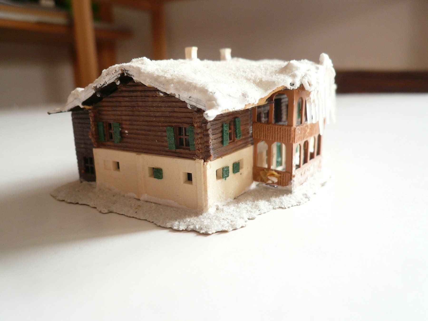 Faller Trains électriques: HAUS MIT SCHNEE SPUR N   (2) – D'occasion à Pfaffnau par nolff 2