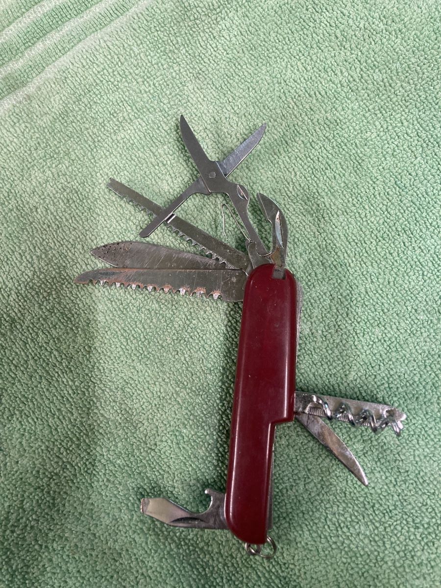 Coltelli tascabile: Taschenmesser – Usato da Hindelbank venduto da Warentaxi 2