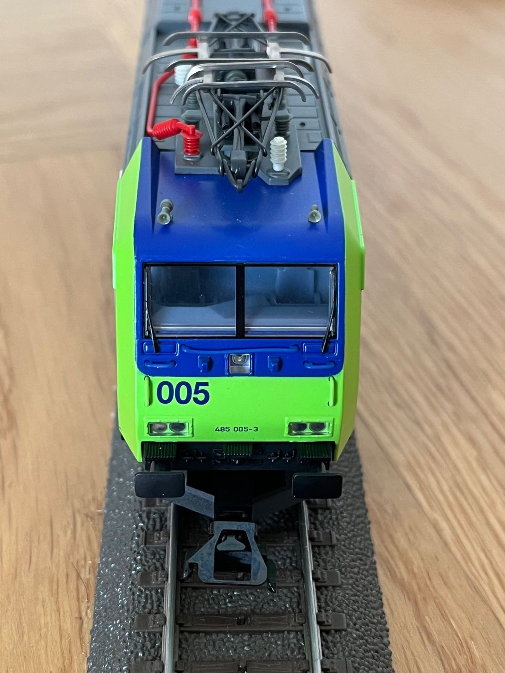 Märklin Modelleisenbahnen: Märklin 36852 BLS Cargo Re 485 – Gebraucht aus Basel von Re620_11627 4