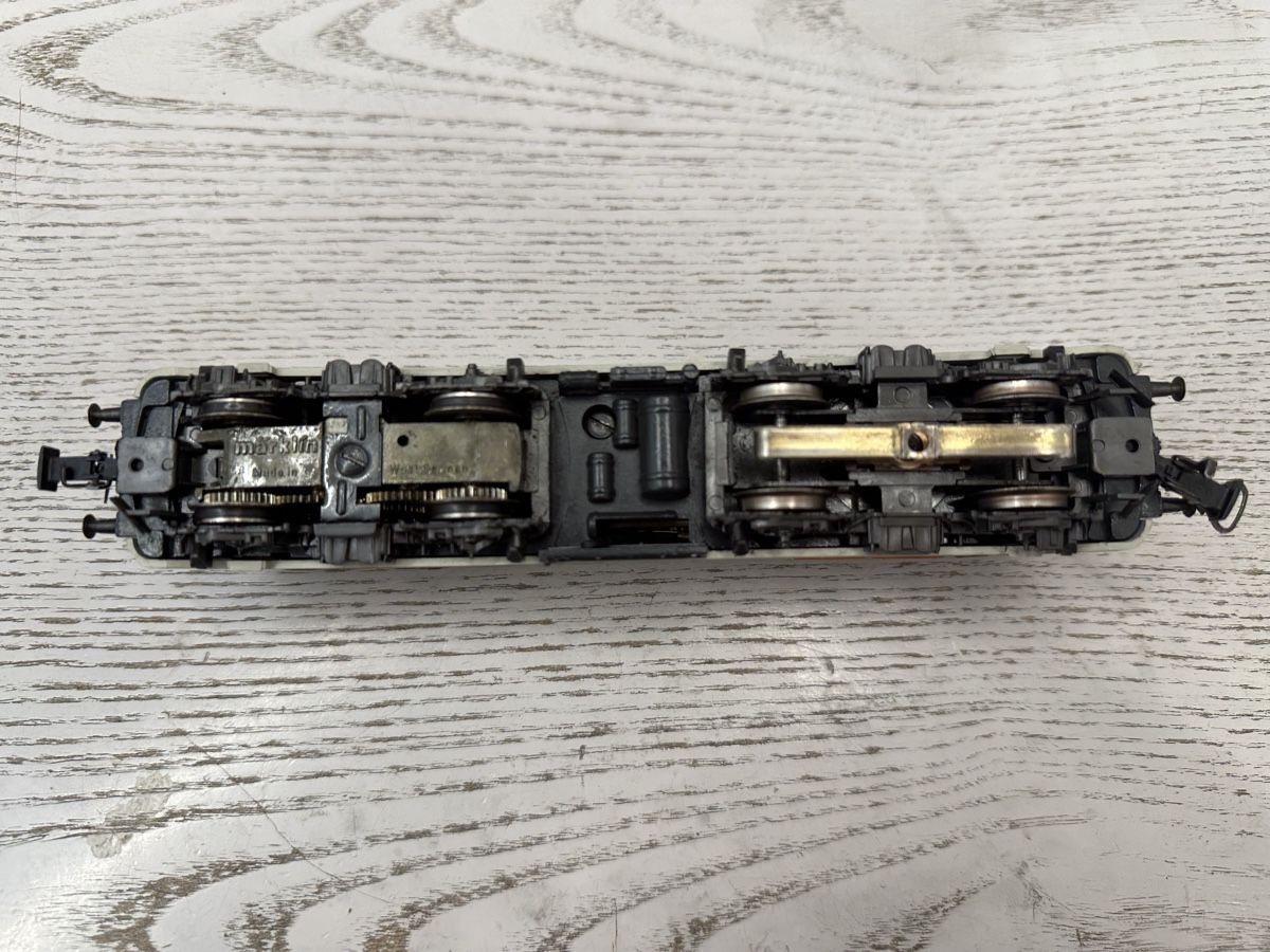 Märklin Modellini di ferrovie: Märklin 3155 DB BR 111 – Usato da Lupsingen venduto da New-Haven 5