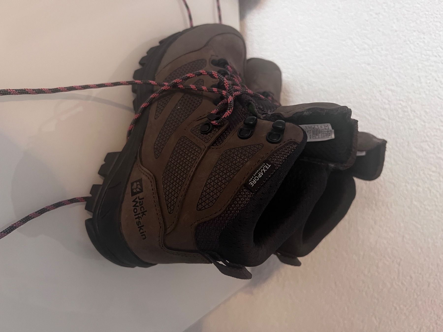 Jack Wolfskin Scarpe da uomo: Jack Wolfskin Wanderschuhe, Grösse 37,5, neu – Nuovo (secondo la descrizione) da Grenchen venduto da nadnad1979 1
