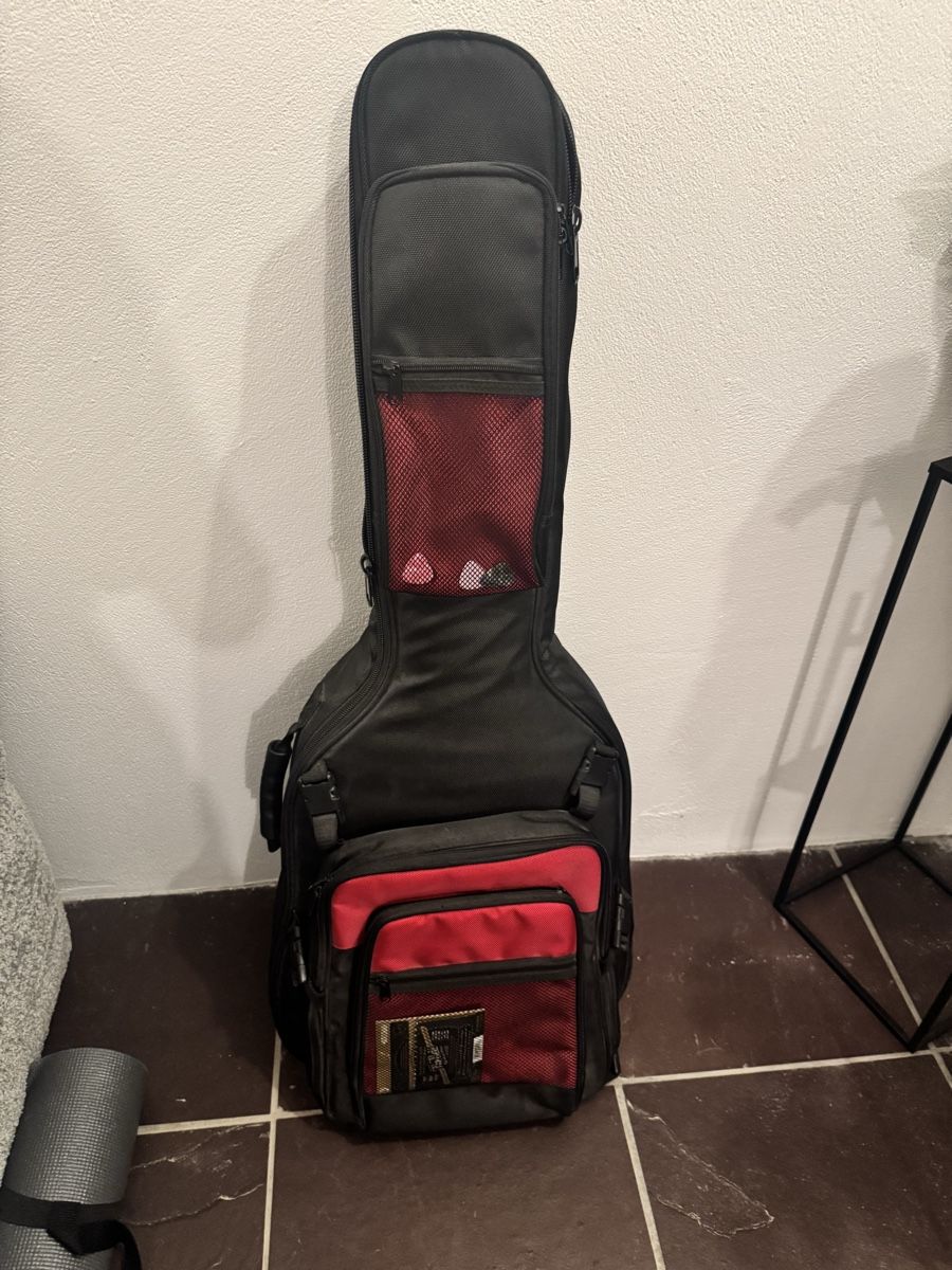 Musikinstrumente: Gitarre – Gebraucht aus Mels von aba_2jjm 2