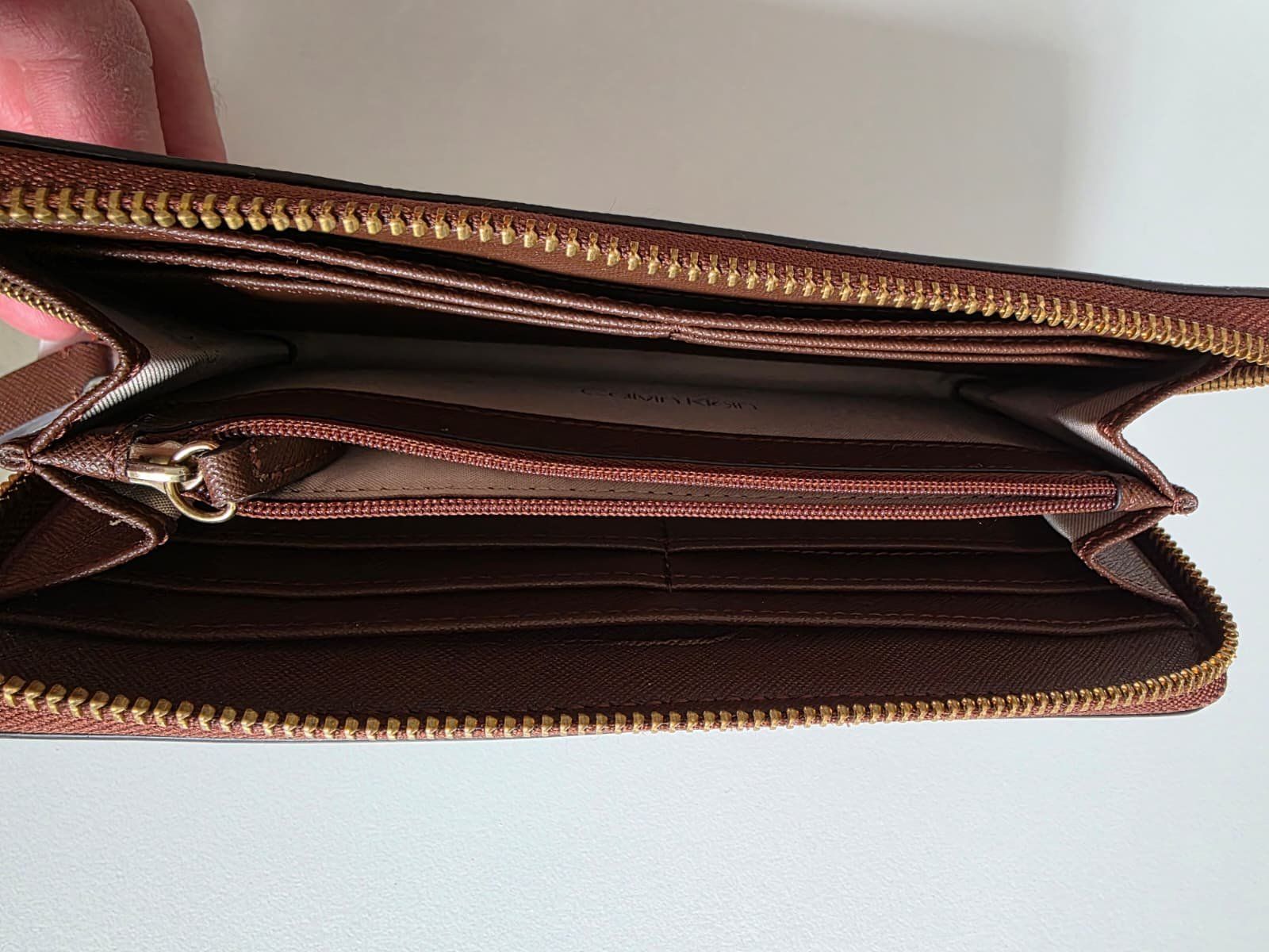 Calvin Klein Portamonete: Braun Calvin Klein Portemonnaie – Usato da Münchenbuchsee venduto da penny9 1