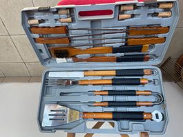 hochwertiges Grillbesteck im Koffer
