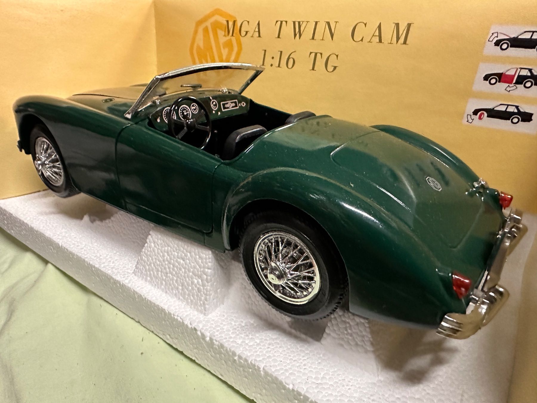 MG Modellini d'auto: Mga twin cam roadster cabrio gb oldtimer classic – Nuovo (secondo la descrizione) da Reinach AG venduto da rares75 2