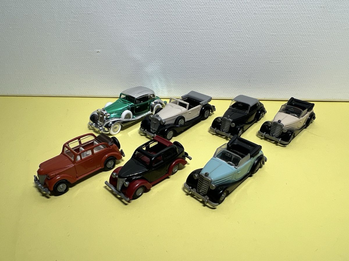 Praliné Modellini d'auto: Konvolut Praliné Oldtimer 1/87 – Usato da Weinfelden venduto da Kammerflimmern