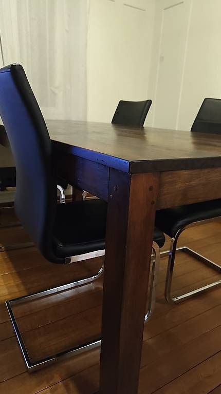 Tables: Dunkler Esstisch – D'occasion à Winterthur par slowcheetah 2