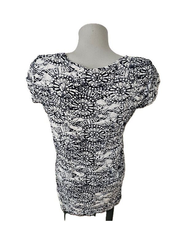 Vero Moda T-Shirts: Neuw. T-Shirt VERO MODA gemustert Gr. S – Neu (gemäss Beschreibung) aus Füllinsdorf von Sunnebliemli7 1